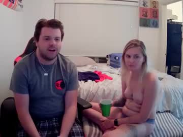 couple cam masturbation with princessandthebear03
