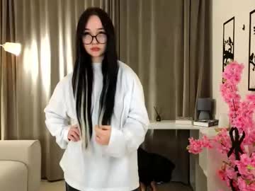 girl cam masturbation with kira_dram