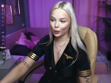 girl cam masturbation with leslie_caronn
