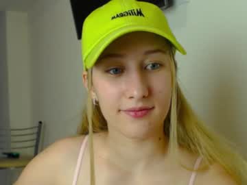 girl cam masturbation with adellqueen