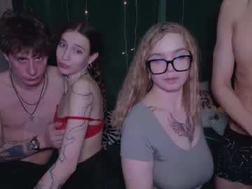 couple cam masturbation with benevolently