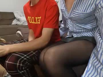 couple cam masturbation with marymorelli