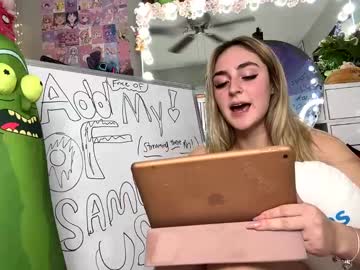 girl cam masturbation with kekebanksxx