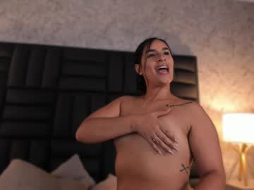 girl cam masturbation with iara_martinez
