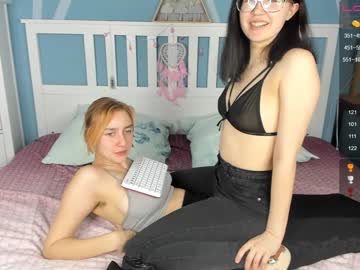 couple cam masturbation with couple18lovensestudentstrapon