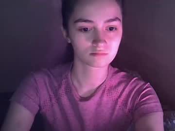 girl cam masturbation with _zombiee_
