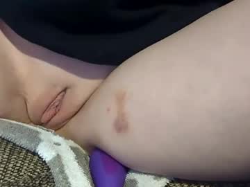 girl cam masturbation with meateater7455