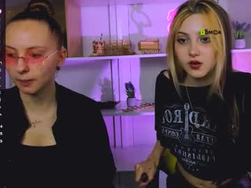 couple cam masturbation with mila_glow