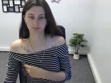 girl cam masturbation with ari_th