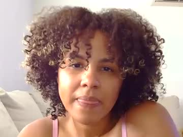 girl cam masturbation with redbonescarlet