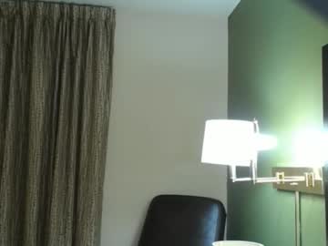couple cam masturbation with mariah_lux
