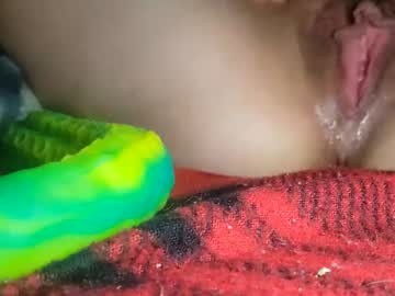 girl cam masturbation with dildotabs