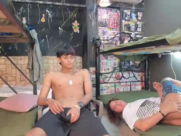 couple cam masturbation with university111