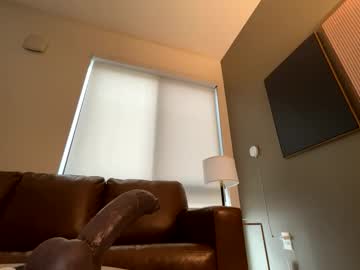 girl cam masturbation with candyclaws05