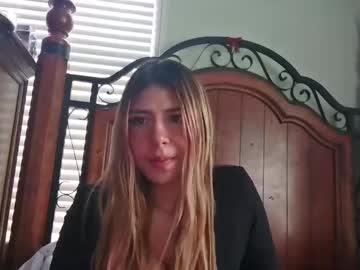 girl cam masturbation with findombratty