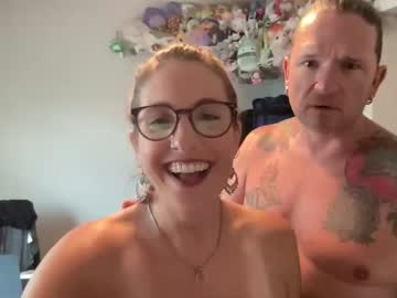 couple cam masturbation with missveronicajaymes
