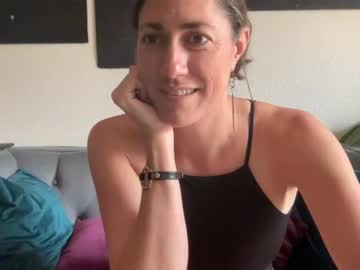 girl cam masturbation with smiles_n_smut