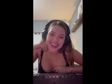 girl cam masturbation with eemilyyyy19