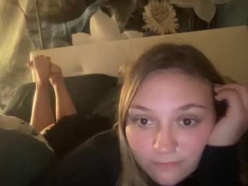 girl cam masturbation with petite_m_glory