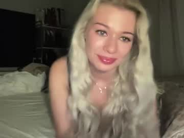 girl cam masturbation with whuckleberry