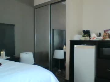 couple cam masturbation with brooklyndolll